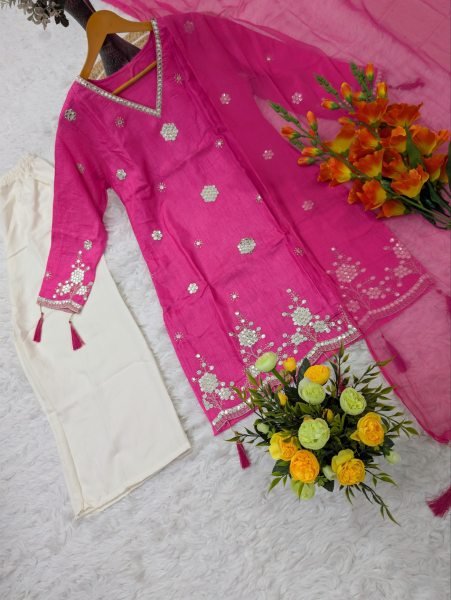 Exquisite Pink Pure Viscose Silk Embroidered Kurti Pant Set with Nazmin Dupatta Ready To Wear Collection