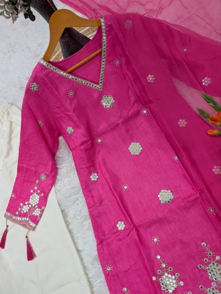 Exquisite Pink Pure Viscose Silk Embroidered Kurti Pant Set with Nazmin Dupatta Ready To Wear Collection
