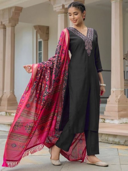 Exquisite Solid Zari Kurta Set with Patola Printed Dupatta -Straight Fit Pant Included Best Price  Straight Cut Long Kurtis