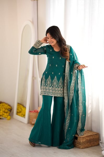 Exquisite Teal Green Fully Stitched Crunchy Silk Kurta Pant Dupatta Set for Women Ready To Wear Collection