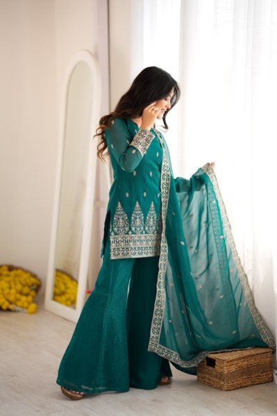 Exquisite Teal Green Fully Stitched Crunchy Silk Kurta Pant Dupatta Set for Women Ready To Wear Collection