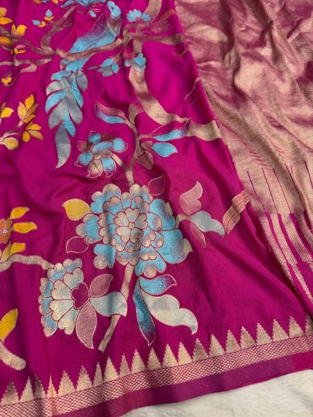 Eye catching Pink Khadi Crepe Silk Saree with Bird Motifs for Wedding Wear at Wholesale Rate Silk Sarees Wholesale
