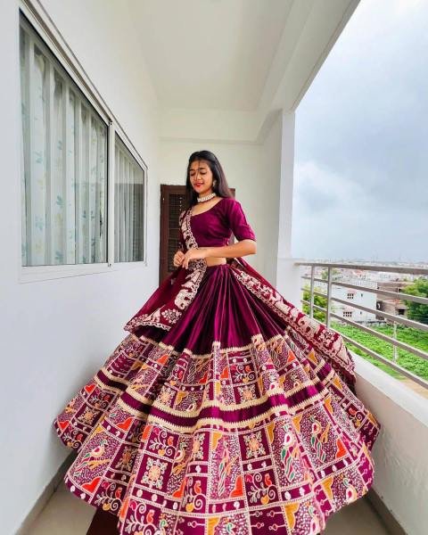 Eye-soothing Dark Purple Color Lehenga Chaniya Choli With Digital Print And Real Mirror Work for Women at Manufacturer Rate Navratri Lehnega Choli