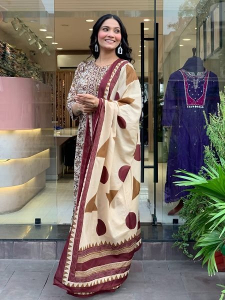 Fabulous Printed Magic Cotton Flared Kurti Pant Set with Mul Cotton Dupatta for Ethnic Wear Anarkali Kurtis 