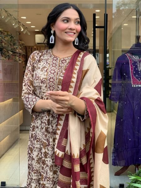 Fabulous Printed Magic Cotton Flared Kurti Pant Set with Mul Cotton Dupatta for Ethnic Wear Anarkali Kurtis 