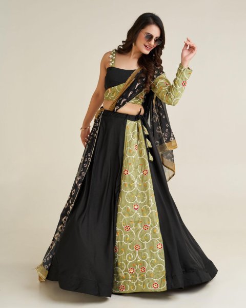 Fancy Polly Reyon Lehenga For Navratri Wear  Navratri Lehnega Choli