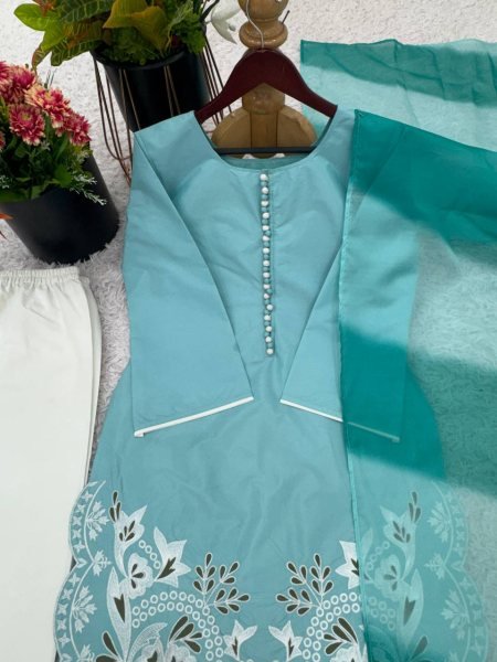 Farshi Flair for Celebrations Heavy Georgette Kurta Set with Pant  & Digital Dupatta Ready To Wear Collection