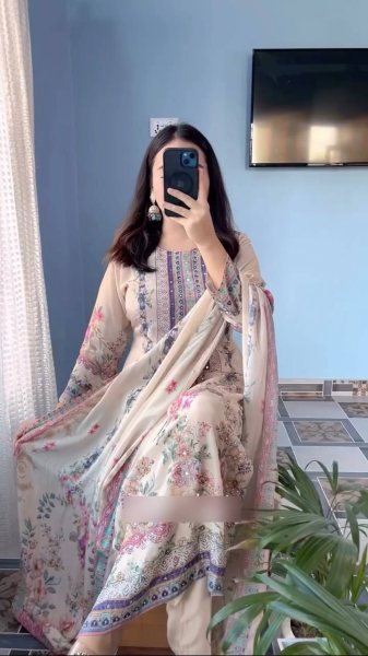 Fascinating Chinon Silk Digital  Print Suit with Mirror Hand Work   Butter Silk Pant at Manufacturer Rate for Party Wear Pakistani Suits Wholesale