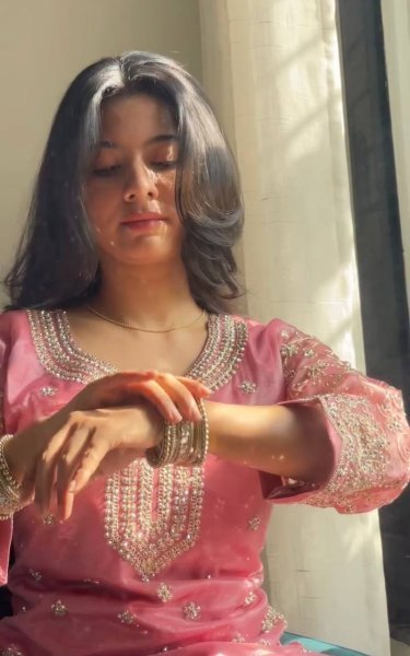 Fascinating Baby Pink Rimmy Choo Embroidery Coding and Dori Work Top Plazzo and Dupatta Set for Exporters Ready To Wear Collection