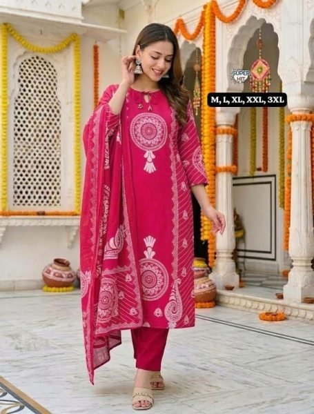Fascinating Pink Cotton Bandhani Printed Kurta Set with Malmal Dupatta at Manufacturer  Cotton Kurtis Wholesale