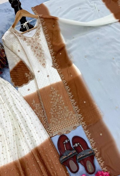 Fascinating White Dual Tone Georgette Kurti Palazzo Set for Wedding Wear Ready To Wear Collection