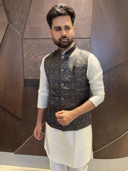 Fashionable Indian Kurta Pajama and Jacket Banarasi Jequard Printed for Men Indian Weddings Wear  Kurta Pajama Wholesale