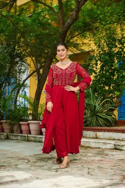Festival-ready Maroon  Faux Blooming Multithread Beads Embroidery Suit Set with V Neck Design   Dupatta  at Manufacturer Rate Anarkali Kurtis 