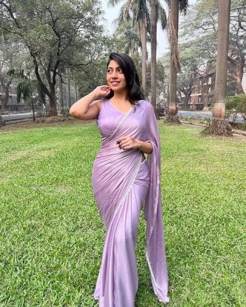 Festive Lavender Space Silk Saree with Beautiful Handwork Lace and Running Blouse Silk Sarees Wholesale