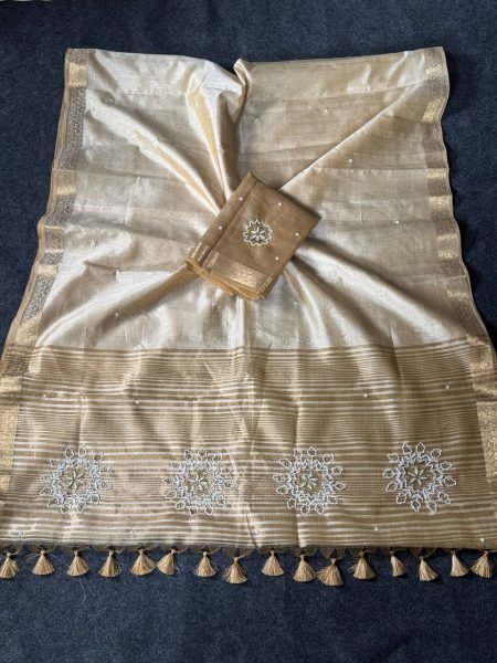 Festive Royal Look Golden Trusser Saree with Rich Zari Weaving Work For Wedding Designer Wedding Sarees Wholesale