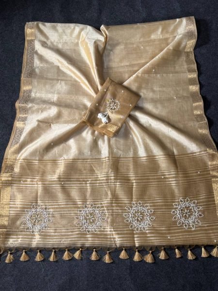 Festive Royal Look Golden Trusser Saree with Rich Zari Weaving Work For Wedding Designer Wedding Sarees Wholesale