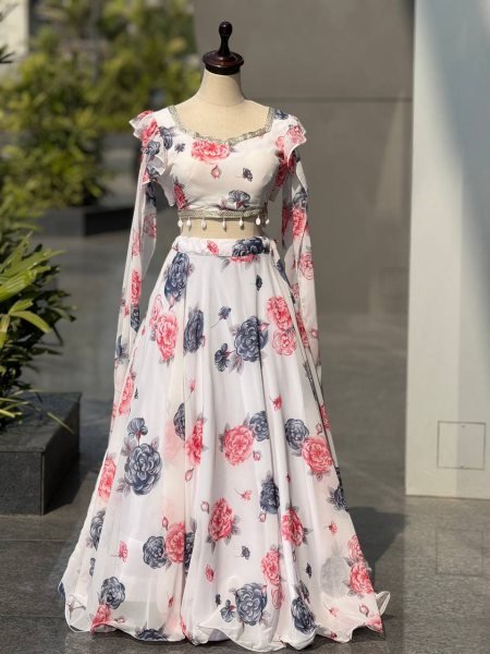 Festive Special White Kalamkari Lehenga with Attached Dupatta Pattern Designer Lehenga Choli