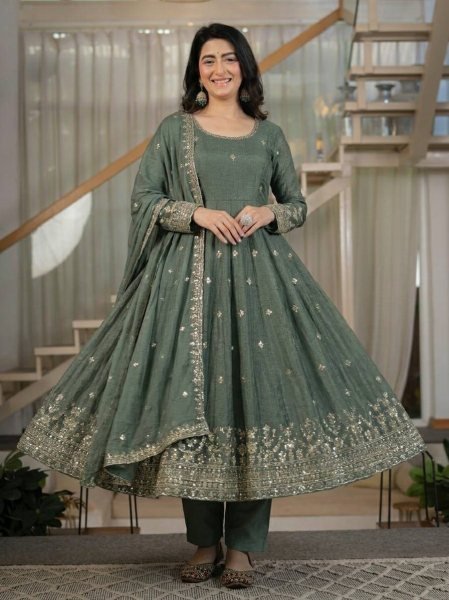 Festive Wear Anarkali Gown Set in Heavy Crunchy Silk Ready To Wear Collection