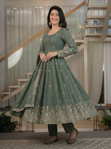 Festive Wear Anarkali Gown Set in Heavy Crunchy Silk Ready To Wear Collection