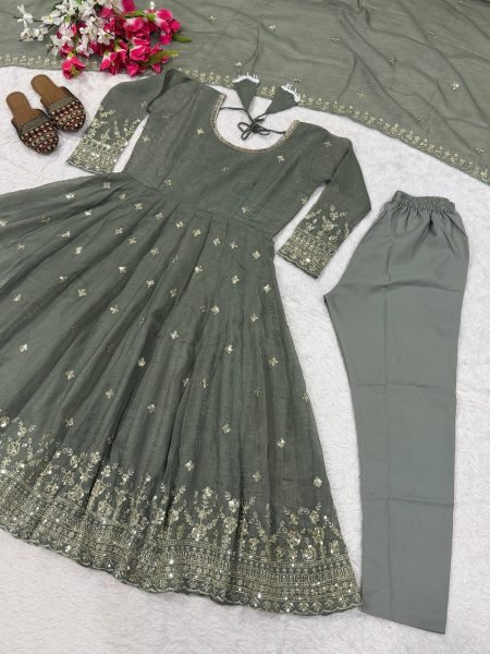 Festive Wear Anarkali Gown Set in Heavy Crunchy Silk Ready To Wear Collection