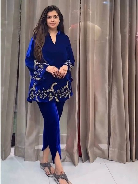 Finest 9000 Velvet Heavy Embroidered Co ord Set with Sleeve Work for Special Occasions 