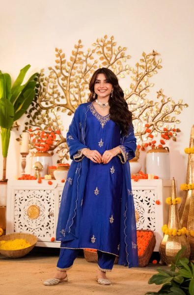 Flawless Blue Mal Chanderi Kurti Pant Dupatta Set with Embroidery Work Embroidery Kurtis 