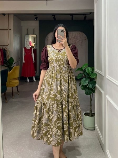Flawless Soft Cotton Long Dress wiht short sleeves for Women Western Ladies Top Wholesale