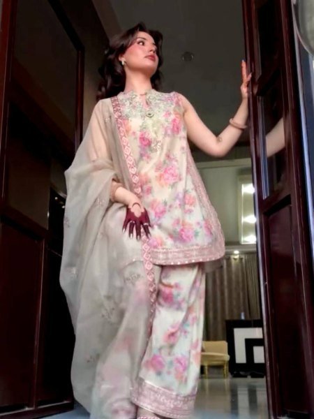 Floral Print Georgette Farshi Palazzo Set with Tabby Silk Dupatta Elegant Partywear Ready To Wear Collection