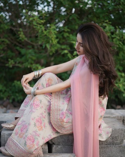 Floral Print Georgette Farshi Palazzo Set with Tabby Silk Dupatta Elegant Partywear Ready To Wear Collection