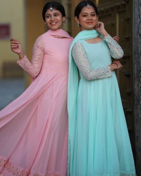 Fox Georgette With Attractive Embroidery Anarkali Kurti With Dupatta Kurti With Dupatta Wholesale