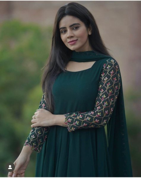 Fox Georgette With Attractive Embroidery Anarkali Kurti With Dupatta Kurti With Dupatta Wholesale