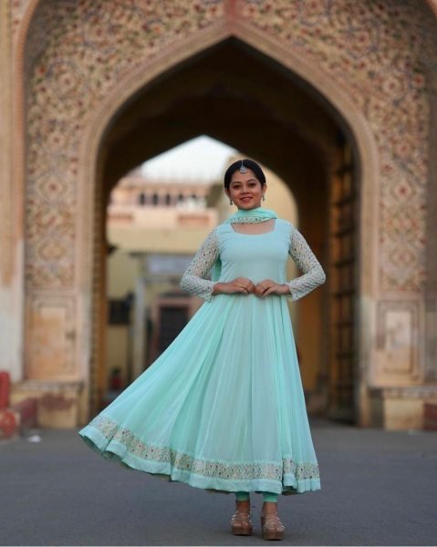 Fox Georgette With Attractive Embroidery Anarkali Kurti With Dupatta Kurti With Dupatta Wholesale