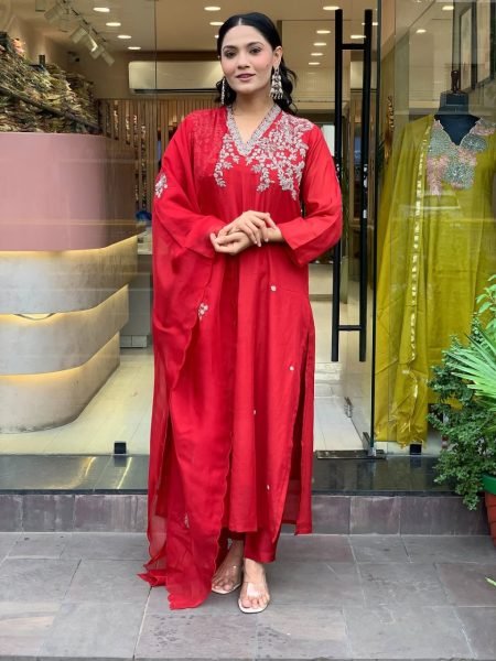 Fresh Chanderi Embroidered Kurti Pant Dupatta Set for Partywear at Manufacturer Rate  Straight Cut Long Kurtis