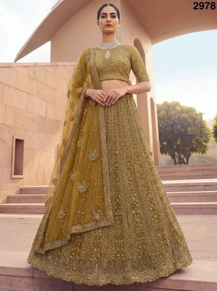 Functional Golden Net Bridal Lehenga with Crystal and Sequins Work for Wedding Wear Bridal Lehenga Choli