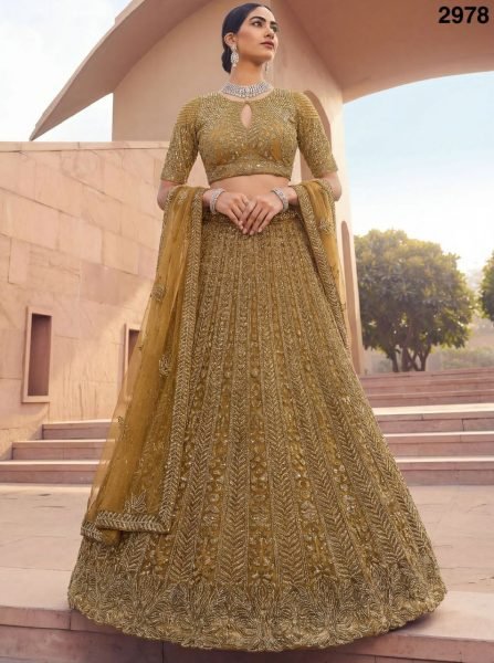 Functional Golden Net Bridal Lehenga with Crystal and Sequins Work for Wedding Wear Bridal Lehenga Choli