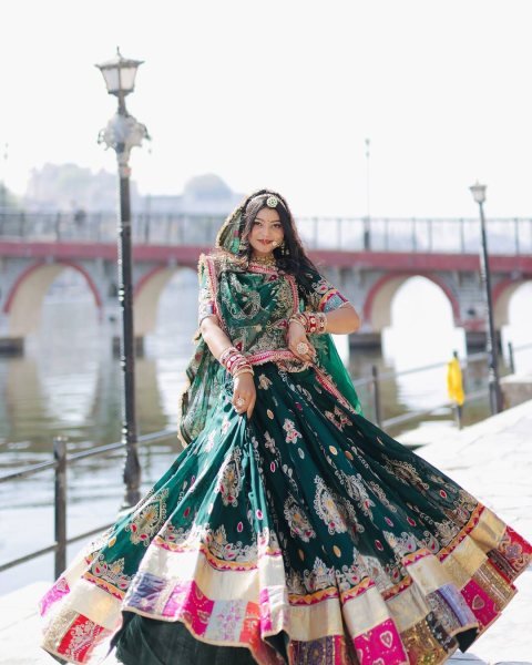Functional Green Muslin Cotton Mirror Work Lehenga Choli for Navratri and Garba Nights Navratri Lehnega Choli