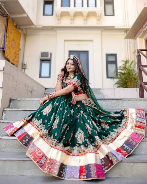 Functional Green Muslin Cotton Mirror Work Lehenga Choli for Navratri and Garba Nights Navratri Lehnega Choli