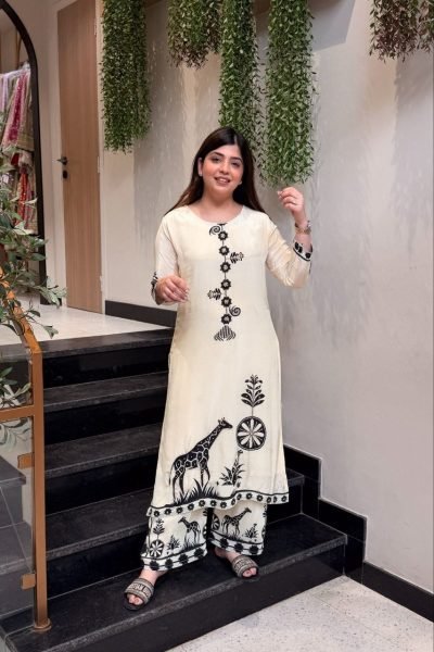 Futuristic White Casual Ethnic Wear Kurta Set with Mirror Work at Manufacturer Price Printed Kurtis