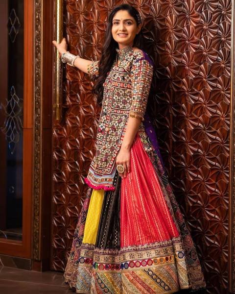 Geeta Rabari Navratri Muslin Cotton Chaniya Chol with Real Mirror Work at Wholesale Rate Navratri Lehnega Choli