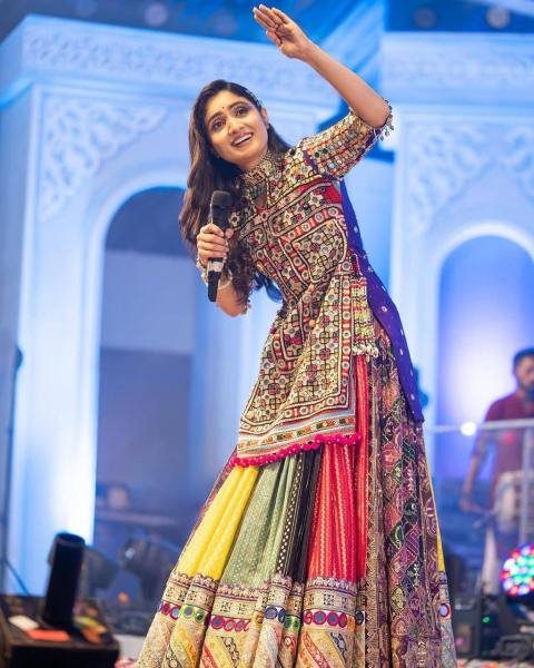 Geeta Rabari Navratri Muslin Cotton Chaniya Chol with Real Mirror Work at Wholesale Rate Navratri Lehnega Choli