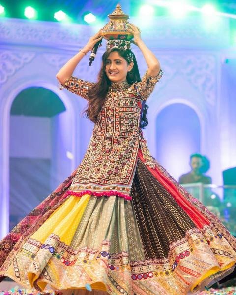 Geeta Rabari Navratri Muslin Cotton Chaniya Chol with Real Mirror Work at Wholesale Rate Navratri Lehnega Choli