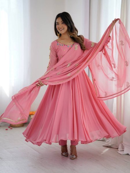 Innovative Georgette Gown Set with 7 Meter Flair Featuring Sequins Work at Wholesale Price 