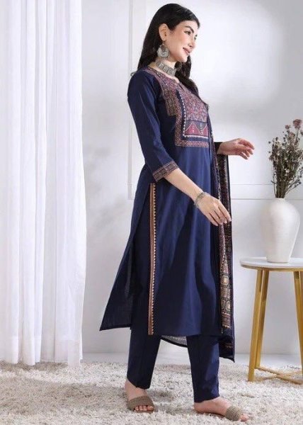 Glamorous Blue Rayon Slub Printed Kurti Palazzo Set with Chanderi Printed Dupatta Printed Kurtis