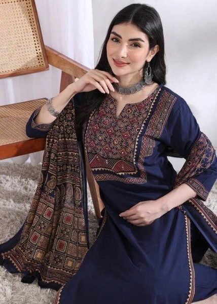 Glamorous Blue Rayon Slub Printed Kurti Palazzo Set with Chanderi Printed Dupatta Printed Kurtis