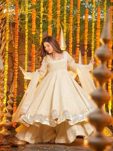 Glamorous Cream Foil Printed Kurti Palazzo Set for Festive Collection Kurtis