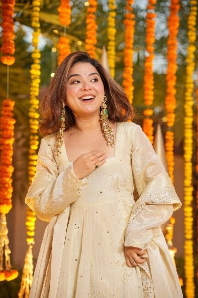 Glamorous Cream Foil Printed Kurti Palazzo Set for Festive Collection Anarkali Kurtis 