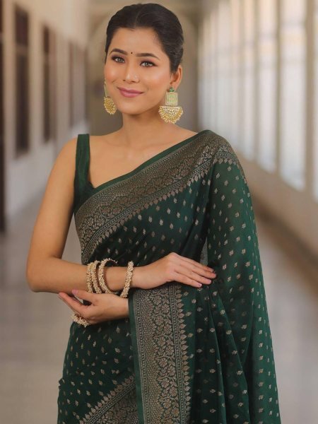 Glamorous Dark Green Soft Lichi Silk Saree with Rich Pallu at Manufacturer Rate Silk Sarees Wholesale