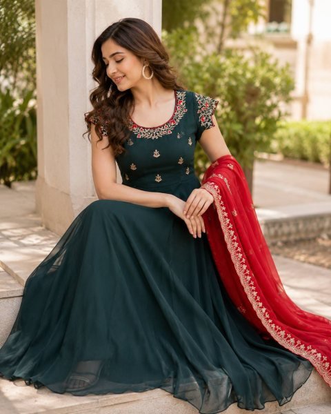 Glamorous Green Georgette Kurti Set With Thread Sequence Work At Wholesale Price Georgette Kurti 