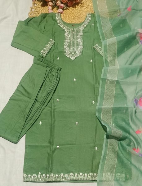Glamorous Green Slub Cotton Suit Set with Embroidery Work for Daily Wear Embroidery Kurtis 