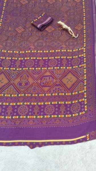 Glamorous Purple Designer Traditional Print Cotton Saree with Unstitched Blouse Printed Cotton Sarees Wholesale